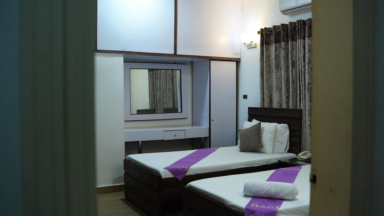 Hilton Bayview Lnn Hotel Karachi Buitenkant foto